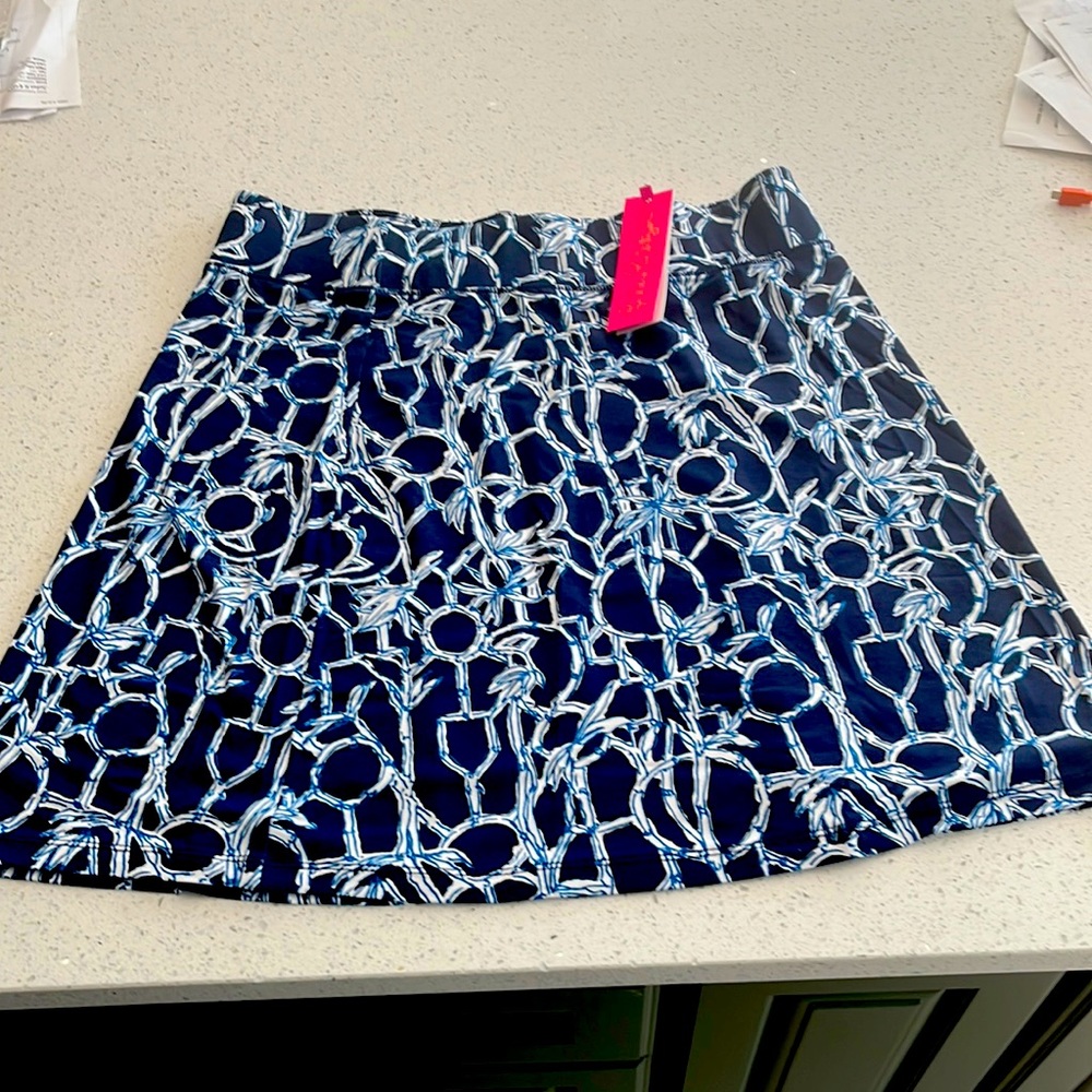 ***New Lilly Pulitzer Skirt Size Large